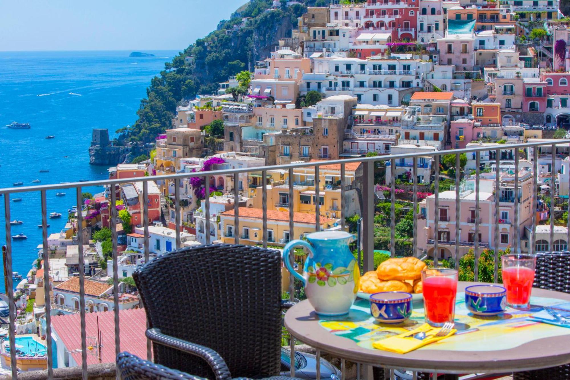 Amore Rentals - Casa Volte Alte Positano Exterior photo