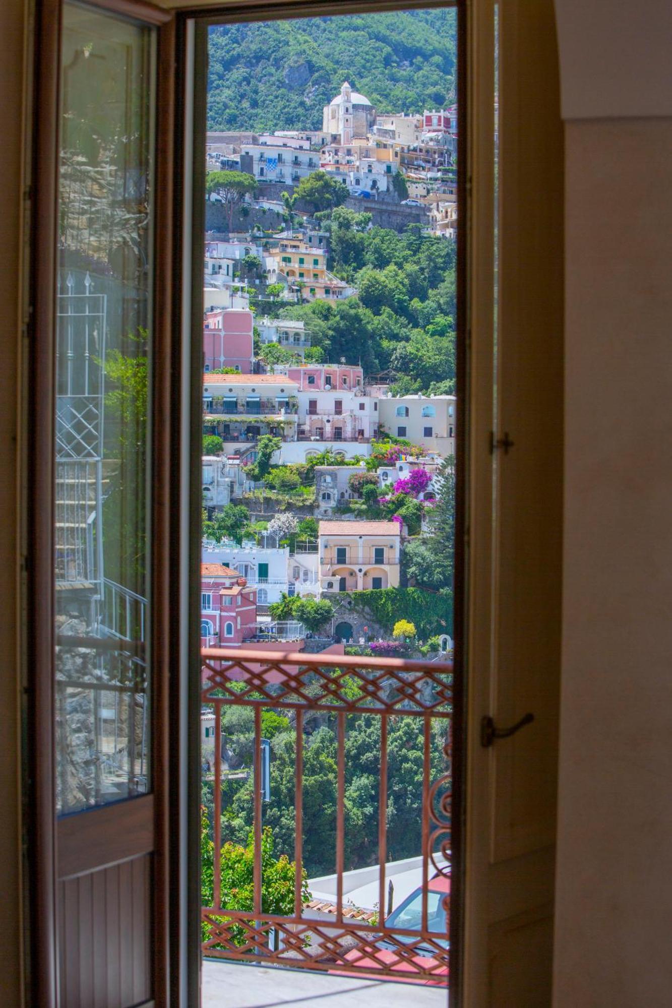 Amore Rentals - Casa Volte Alte Positano Exterior photo