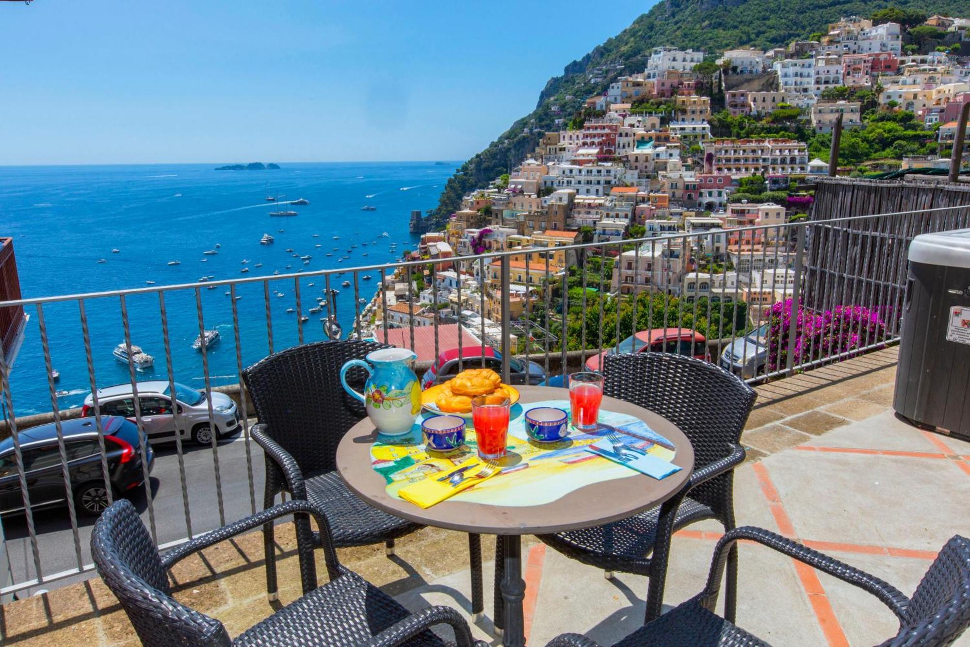 Amore Rentals - Casa Volte Alte Positano Exterior photo