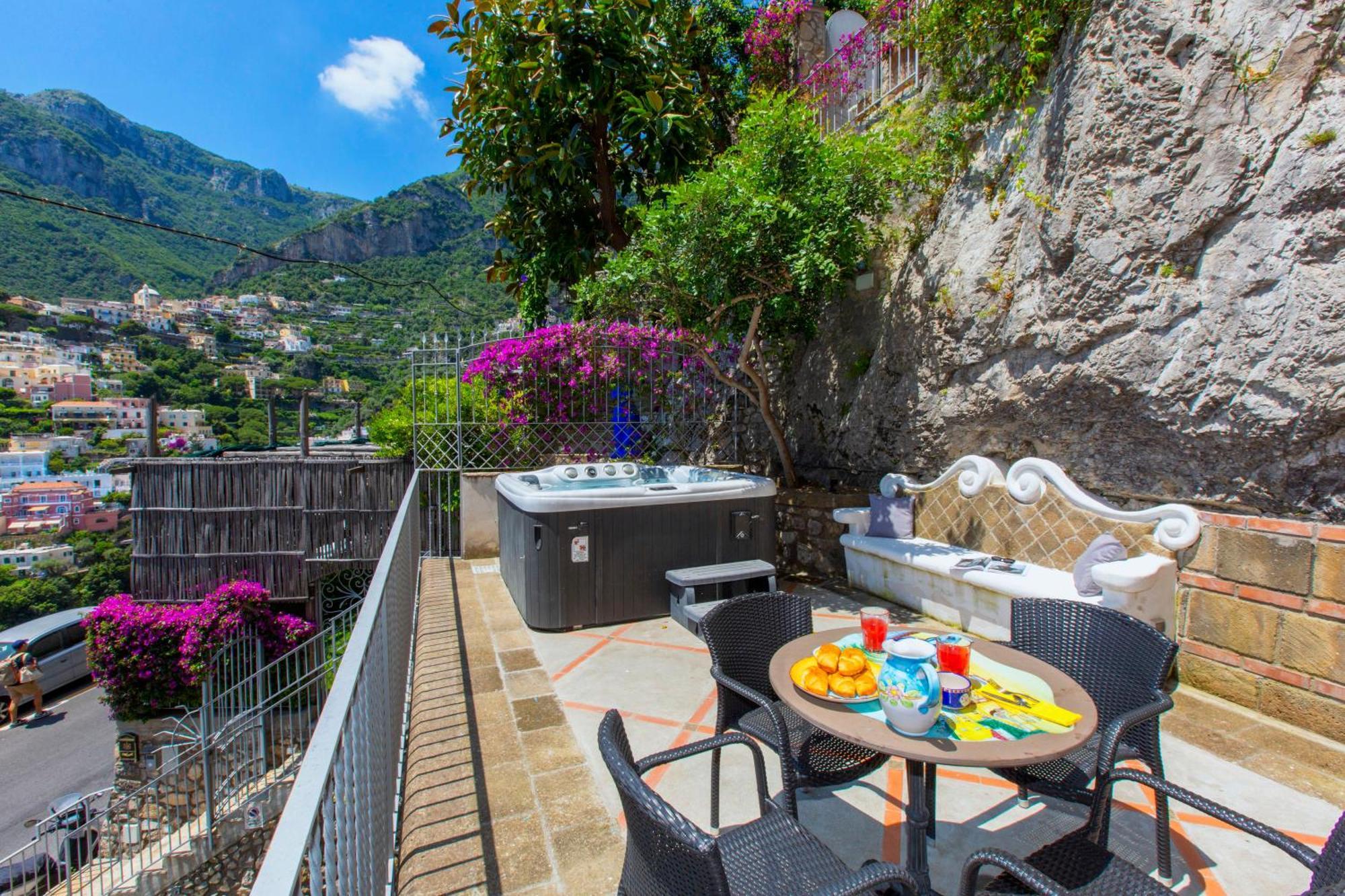 Amore Rentals - Casa Volte Alte Positano Exterior photo