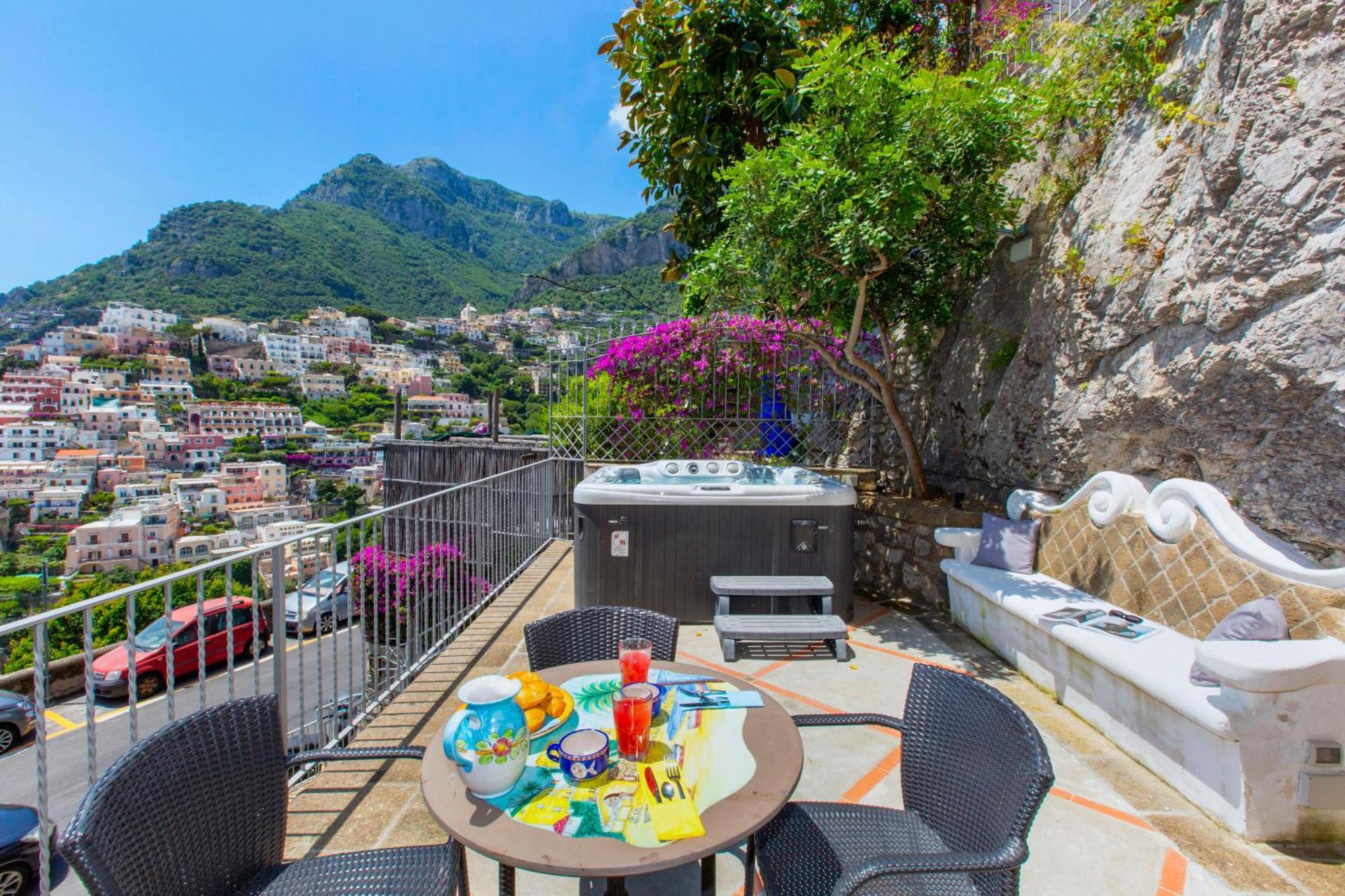 Amore Rentals - Casa Volte Alte Positano Exterior photo